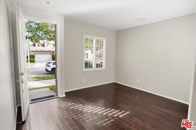 Building Photo - 27866 Alta Vista Ave