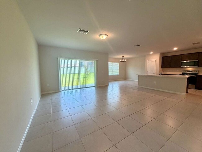 Building Photo - 30561 Gilbern Rd