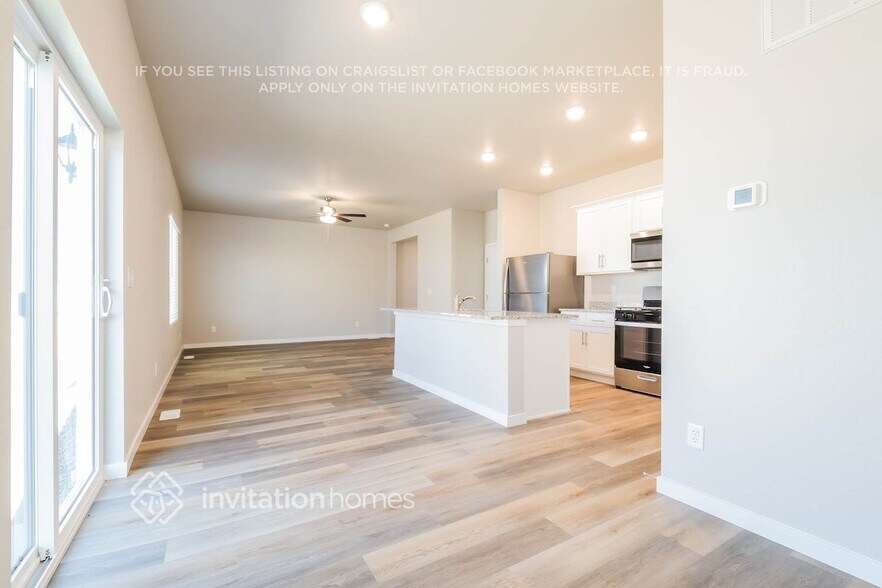 Building Photo - 7307 Dolores Ave