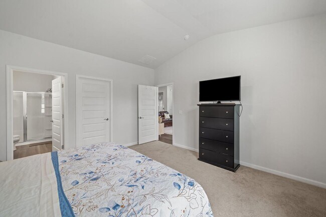 Building Photo - 182 Holloway Hl