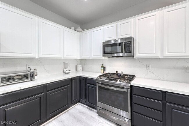 Building Photo - 2538 Venus Star St