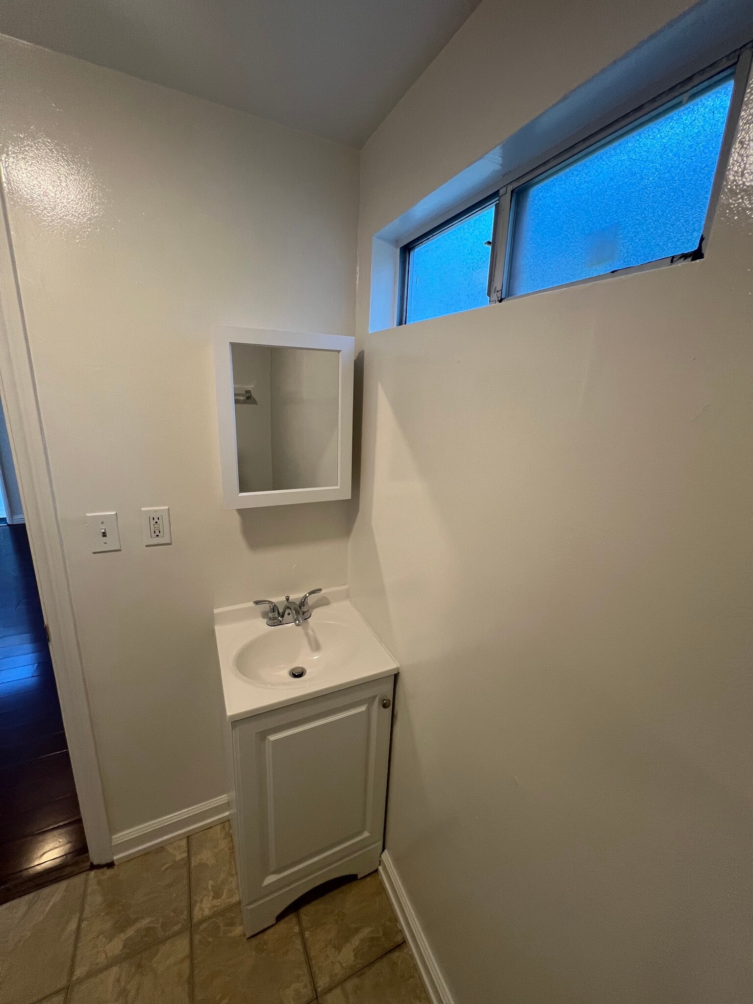 Building Photo - 2569 S Sepulveda Blvd