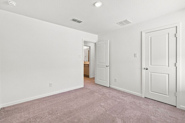 Building Photo - 22126 Rangemore Dr
