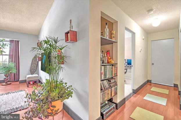 Building Photo - 18 Feiler Ct