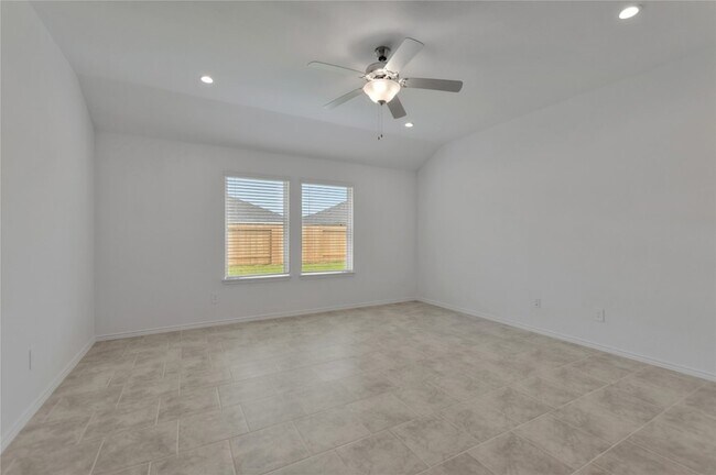 Building Photo - 1023 Lipizzan Ln