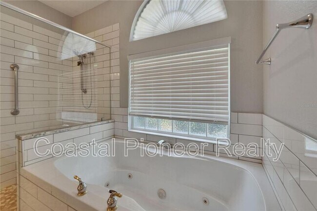 Building Photo - 16367 Ashington Park Dr