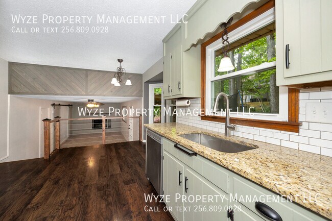 Building Photo - 11311 Mountain Crest Dr SE