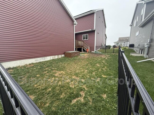 Building Photo - 2865 Endive Dr