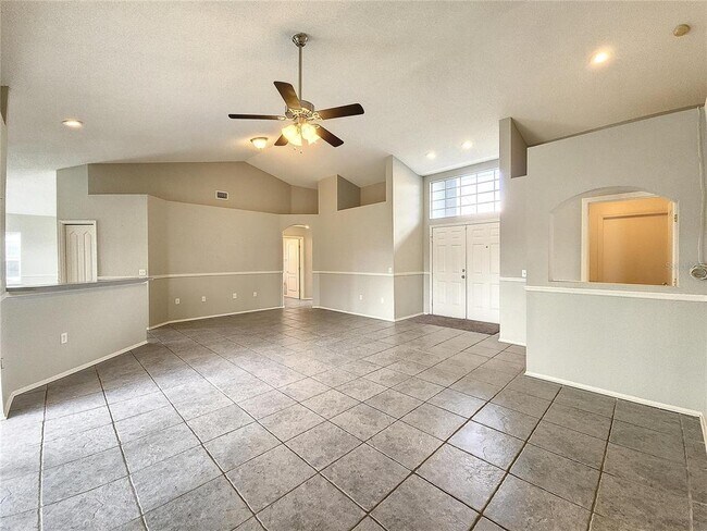 Building Photo - 603 Terranova Dr