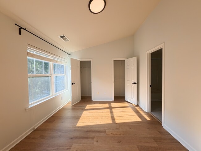 Building Photo - 1133 Liberty Pkwy NW