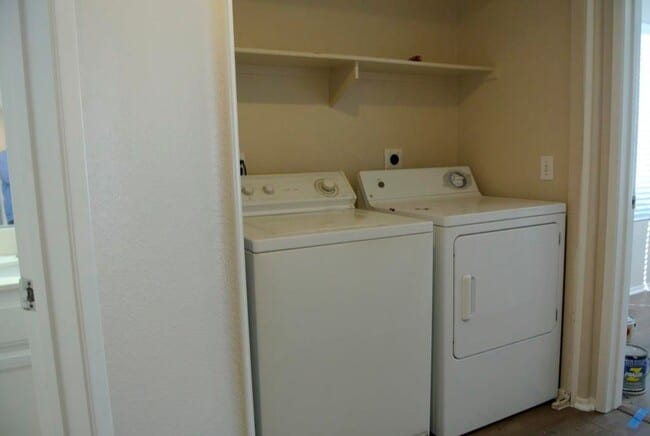 Building Photo - 2bed/2bath Condo Eagles Crossing at Avalon...