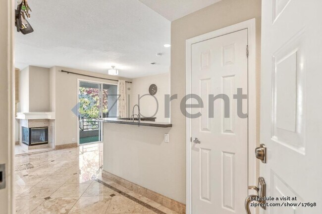 Building Photo - 445 Milan Dr