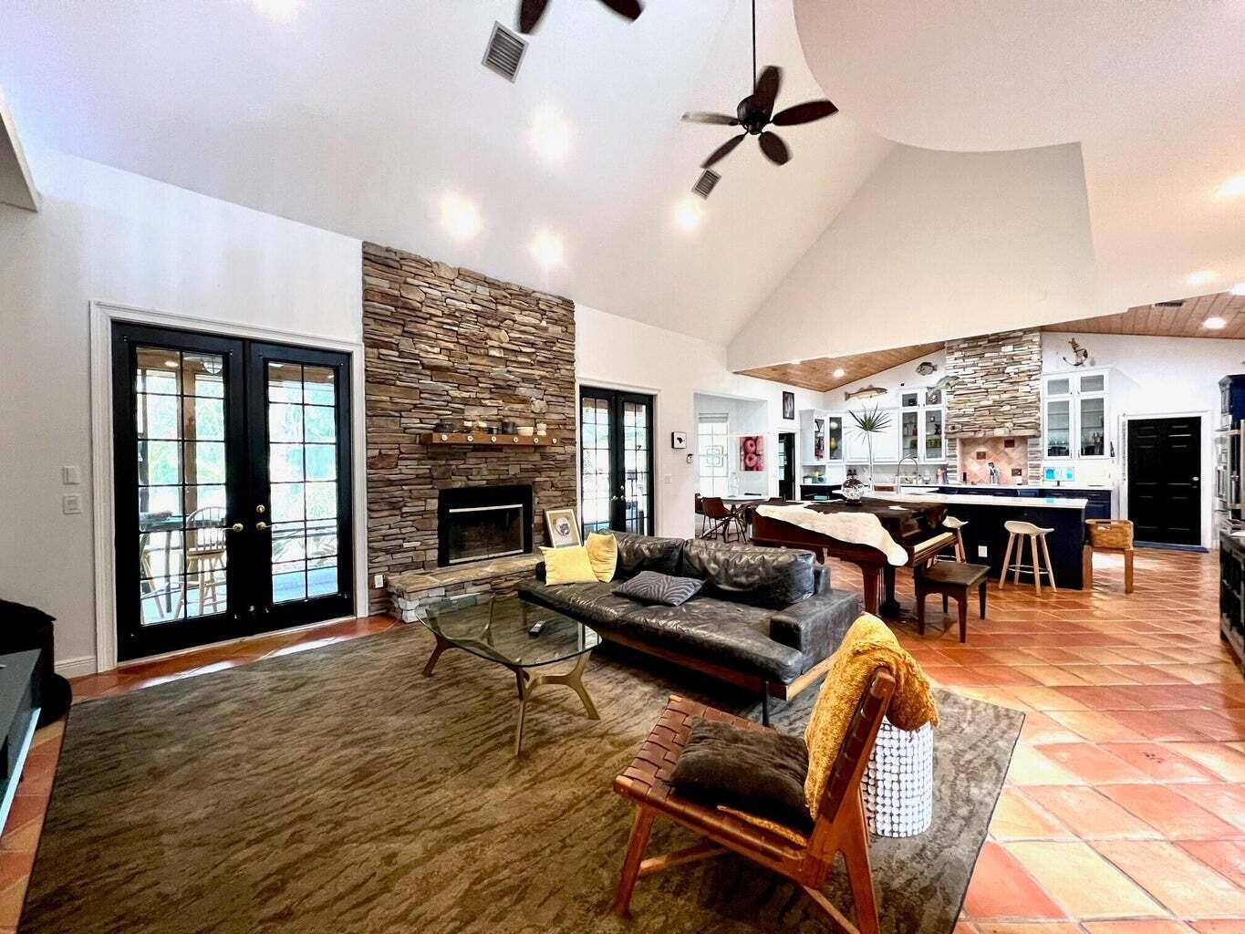 Building Photo - 14425 64th Ct N