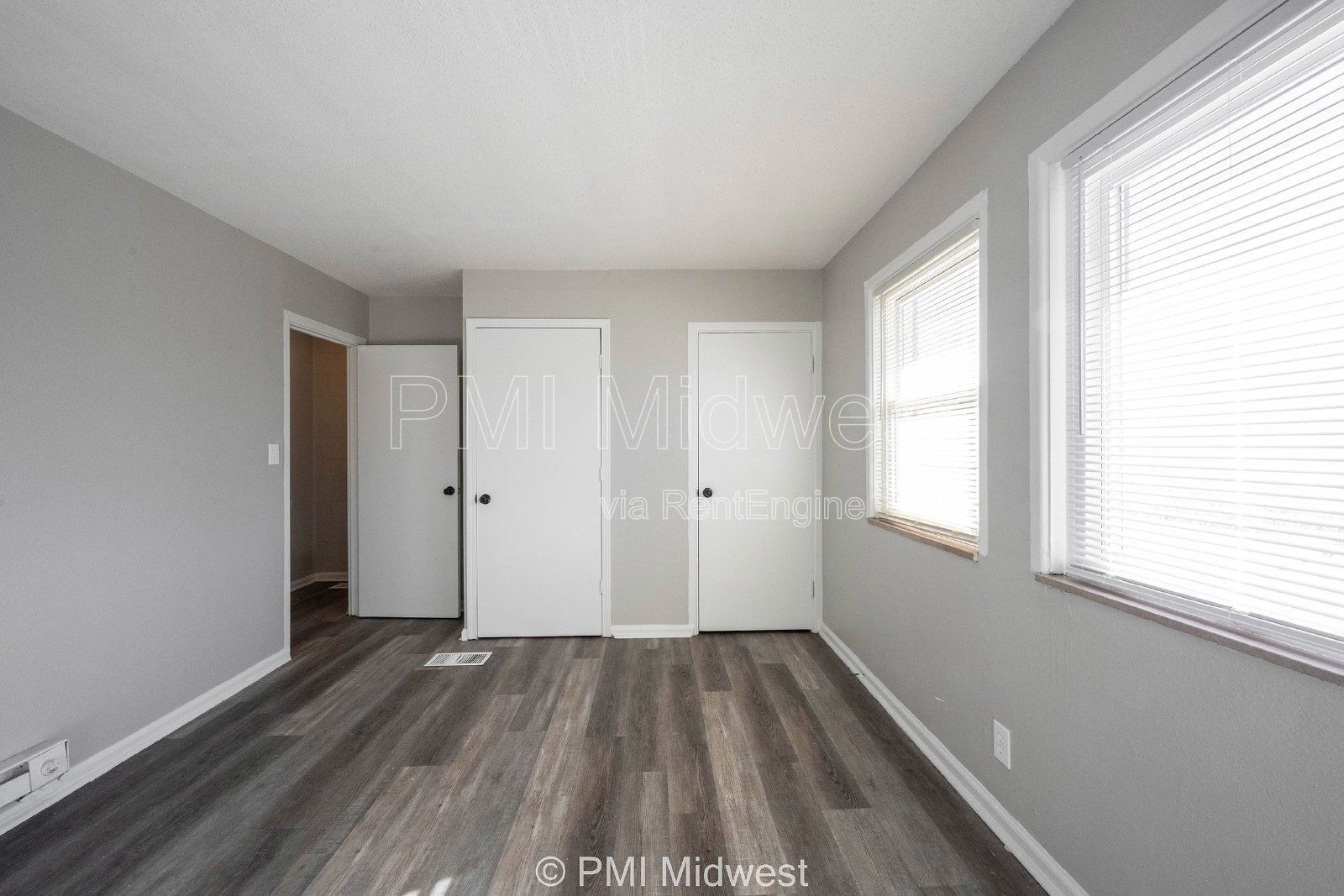 Building Photo - 6050 E 16th St