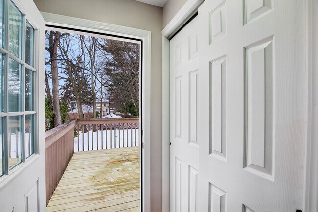 Building Photo - 99 Lincoln St