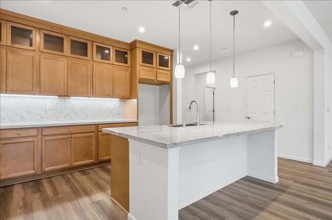 Building Photo - 7503 Allan Detrick Ave