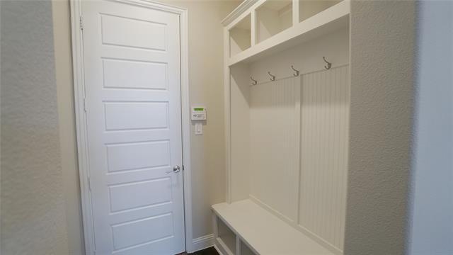 Building Photo - 521 Stratton Dr