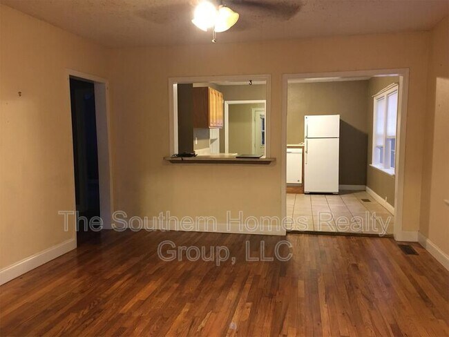 Building Photo - 706 Burn Rd