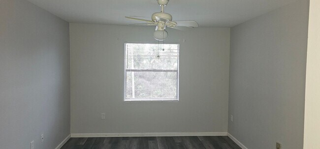Building Photo - 3028 Parkway Blvd