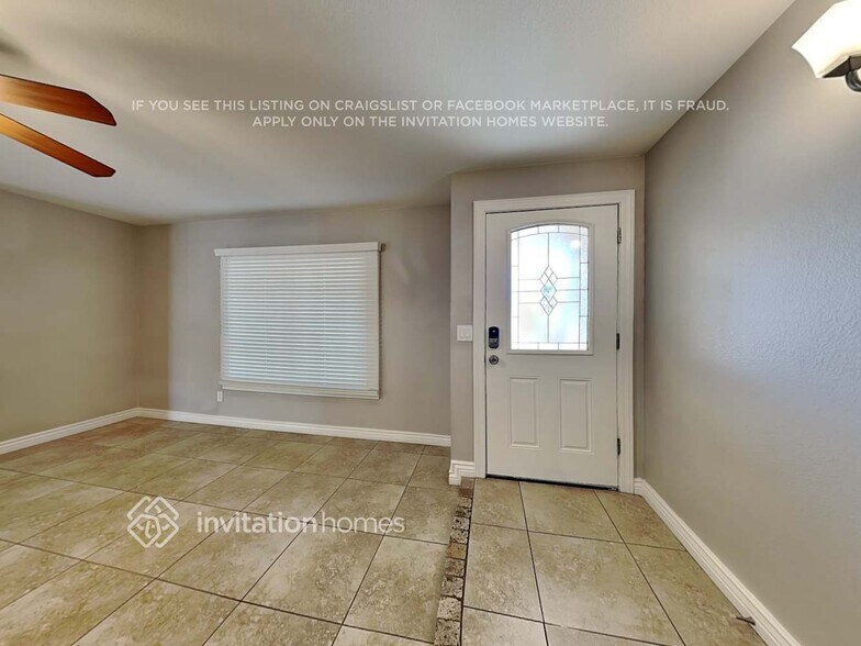 Building Photo - 4836 W Mercer Ln