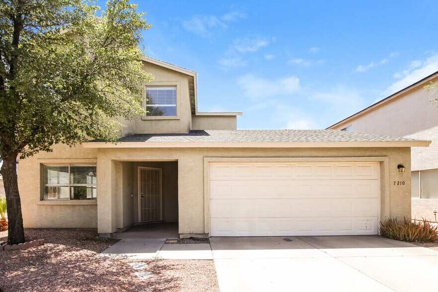 Primary Photo - 7210 S 8th Pl