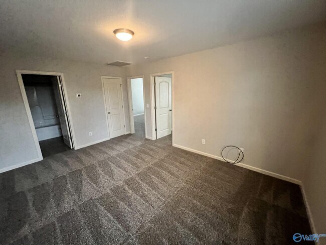 Building Photo - 1 Atherton Cir SW