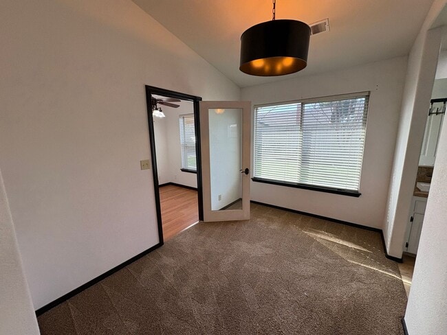 Building Photo - NW Visalia Home coming soon!