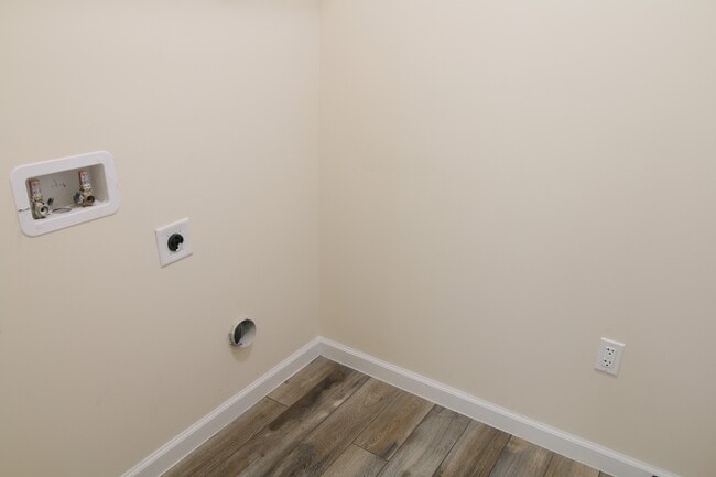 Building Photo - 110 Morris St