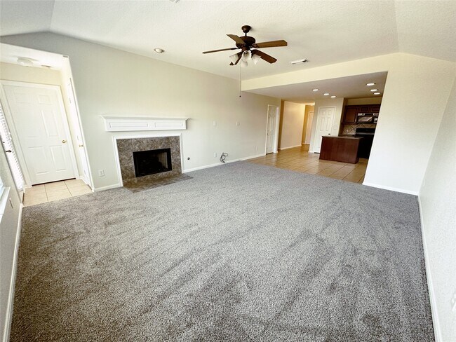 Building Photo - 10210 Canyon Rose Ln
