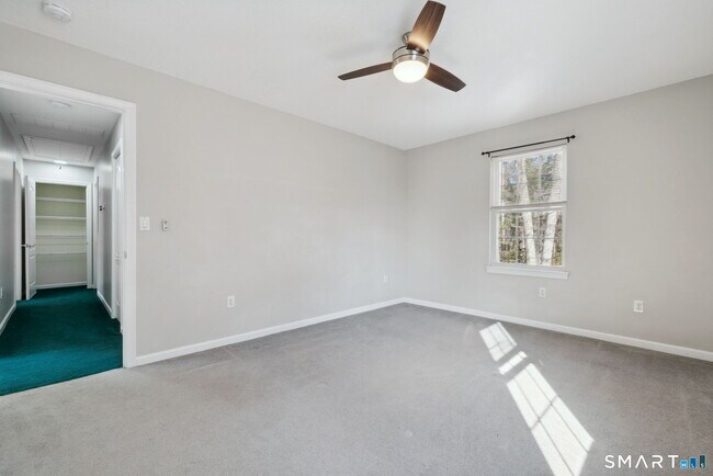 Building Photo - 65 Fitch Meadow Ln