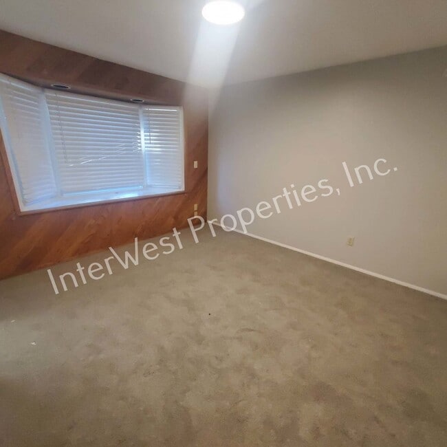 Building Photo - Beautiful Ranch Style Home on Very Large Corner Lot With W/D Hookups, Fireplace, 2 Car Garage & A...