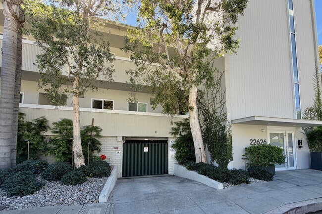 Building Photo - 22626 CA-1