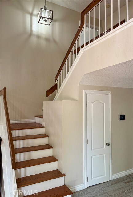Building Photo - 2217 Yale Cir