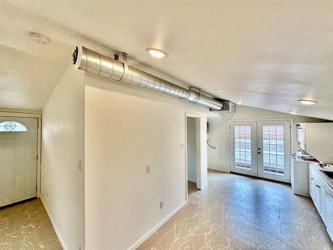 Building Photo - 4109 Edison St