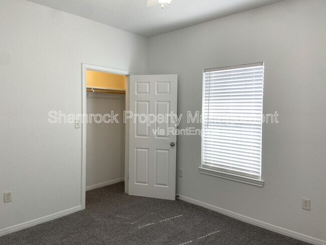 Building Photo - 3061 Clydesdale Way