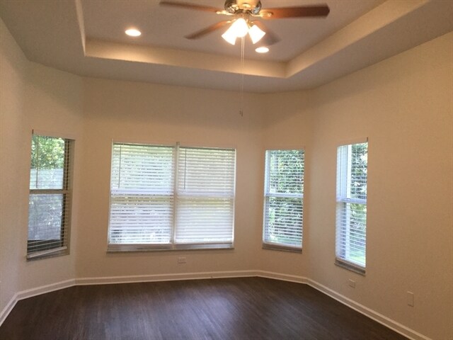 Building Photo - 10546 Willow Ridge Loop