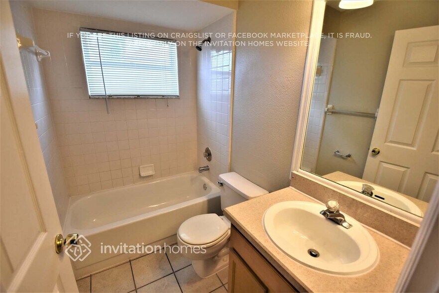 Building Photo - 4615 Hazelgrove Dr