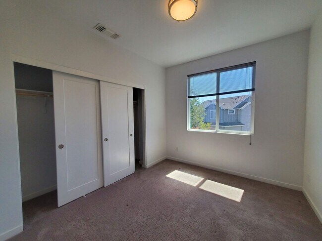 Building Photo - 4040 Alexander David Ct