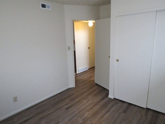 Building Photo - new rental in Reynoldsburg Schools
