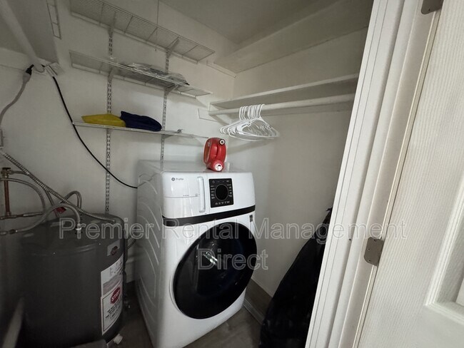 Building Photo - 406 SW 7th St