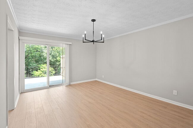 Building Photo - 315 Winding River Dr