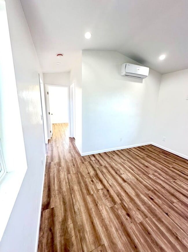 Building Photo - Brand New ADU in Oceanside