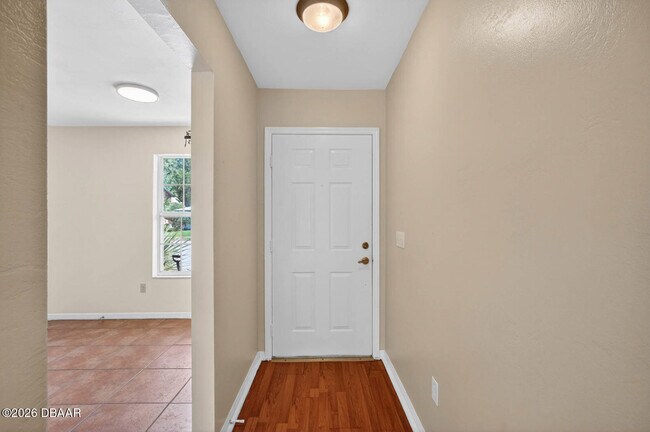 Building Photo - 1133 Squirrel Nest Ln