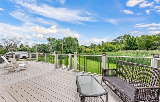 Building Photo - 11251 158th St