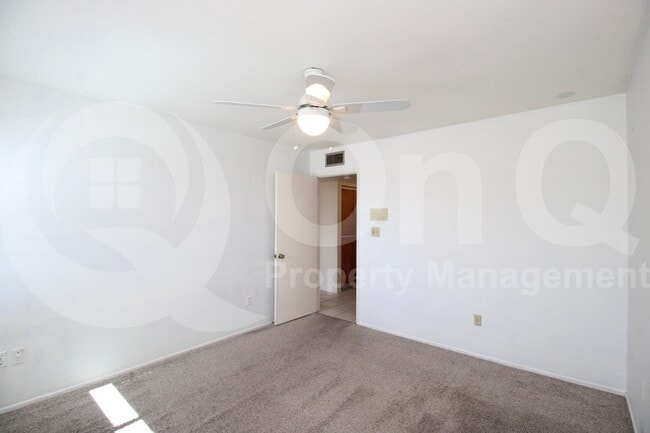 Building Photo - 5258 S Deborah Dr