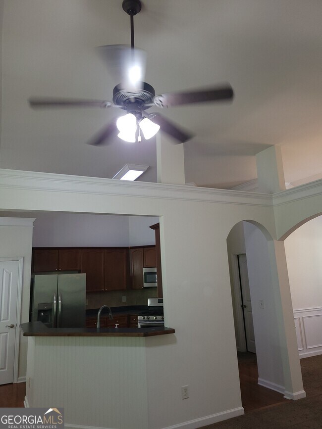 Building Photo - 175 Spinner Dr