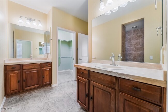 Building Photo - 11243 Filmore Heights Ct