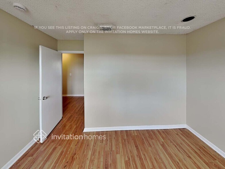 Building Photo - 8216 NW 192nd Terrace