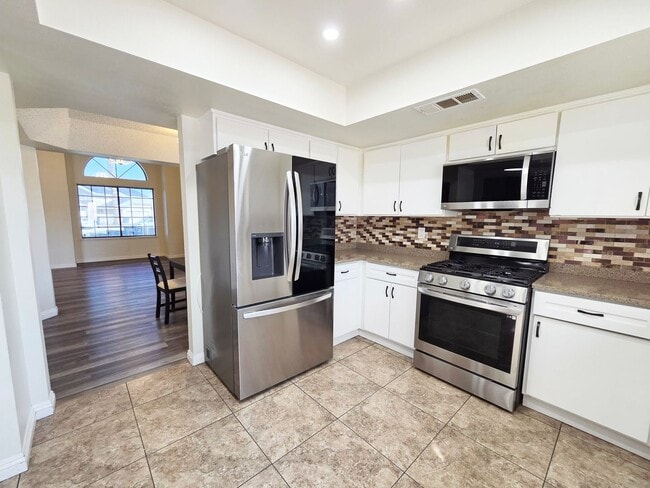 Building Photo - 4028 Zapotec Way