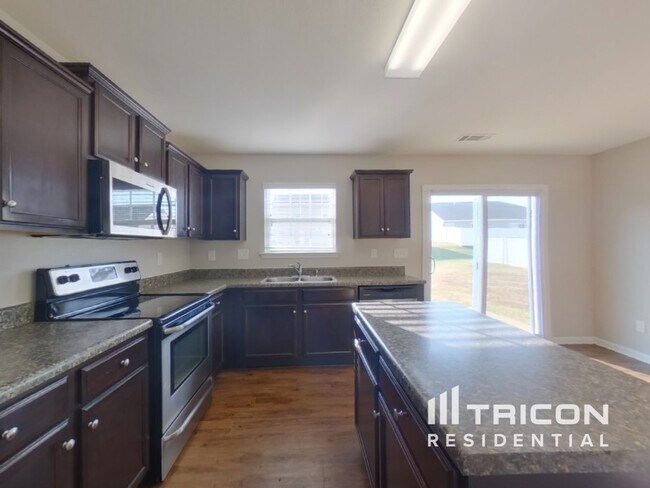 Building Photo - 103 Harvest Pointe Dr